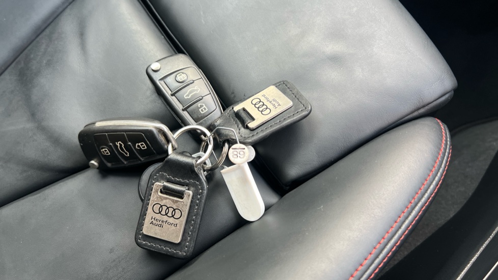 Audi RS3 2.5 TFSI RS 3 Quattro 5dr S Tronic Petrol Hatchback - Image 20
