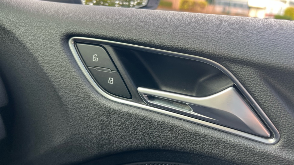 Audi RS3 2.5 TFSI RS 3 Quattro 5dr S Tronic Petrol Hatchback - Image 28