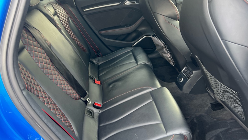 Audi RS3 2.5 TFSI RS 3 Quattro 5dr S Tronic Petrol Hatchback - Image 33