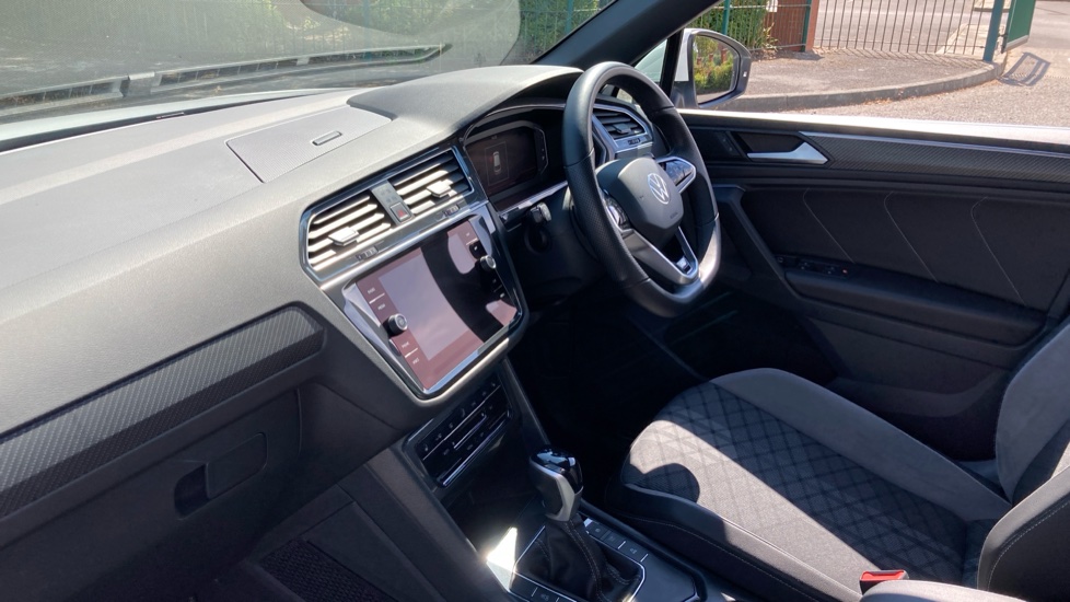 Volkswagen Tiguan 1.5 TSI 150 R-Line Edition 5dr DSG Petrol Estate - Image 9