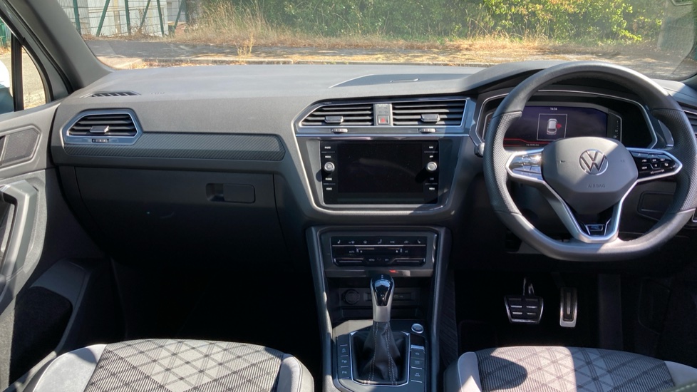 Volkswagen Tiguan 1.5 TSI 150 R-Line Edition 5dr DSG Petrol Estate - Image 10