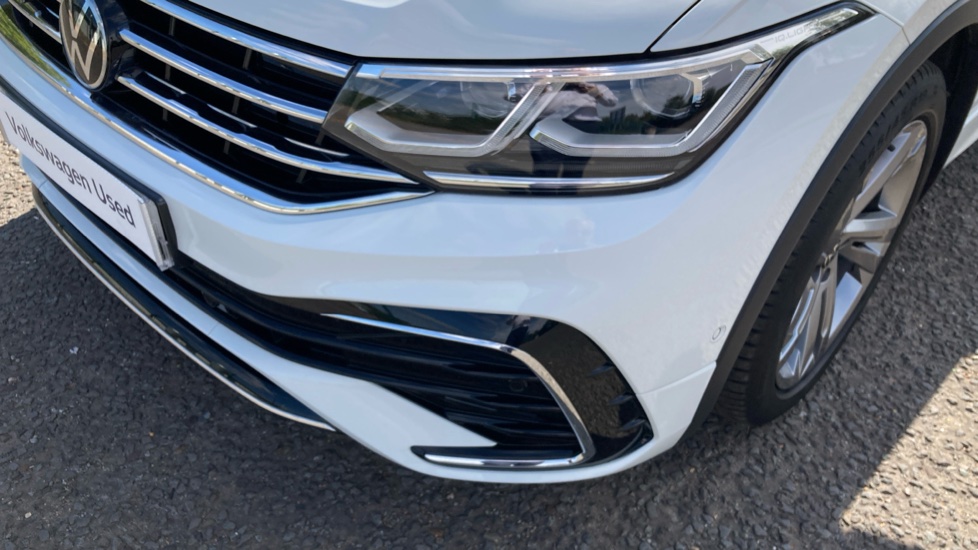 Volkswagen Tiguan 1.5 TSI 150 R-Line Edition 5dr DSG Petrol Estate - Image 28