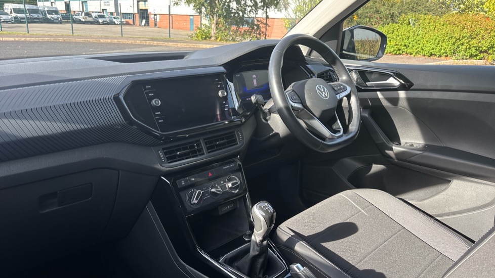 Volkswagen T-Cross 1.0 TSI 110 Black Edition 5dr Petrol Estate - Image 9