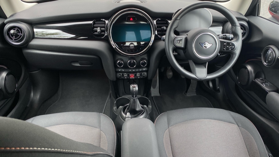 MINI Hatchback 1.5 Cooper Classic 3dr Petrol Hatchback - Image 10