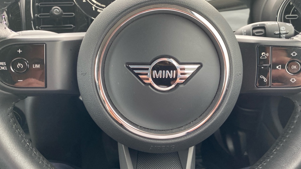 MINI Hatchback 1.5 Cooper Classic 3dr Petrol Hatchback - Image 42