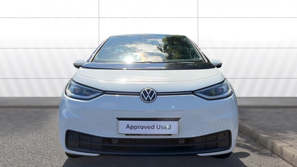 Volkswagen ID.3 150kW Family Pro Performance 58kWh 5dr Auto Electric Hatchback - Image 3
