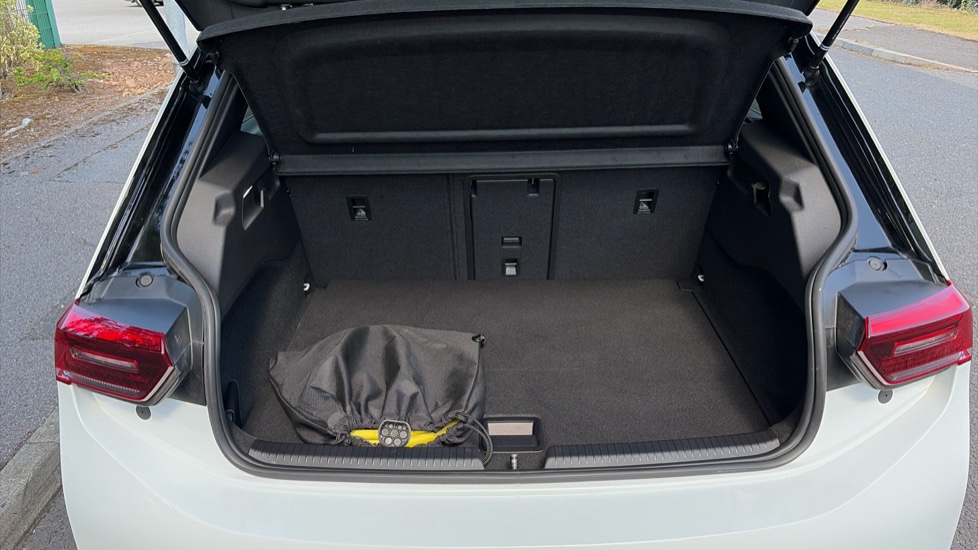 Volkswagen ID.3 150kW Family Pro Performance 58kWh 5dr Auto Electric Hatchback - Image 4