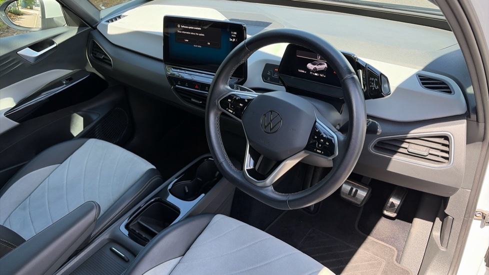 Volkswagen ID.3 150kW Family Pro Performance 58kWh 5dr Auto Electric Hatchback - Image 11