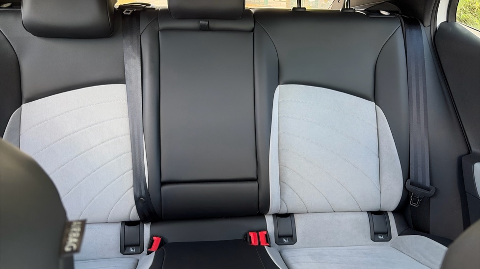 Volkswagen ID.3 150kW Family Pro Performance 58kWh 5dr Auto Electric Hatchback - Image 15