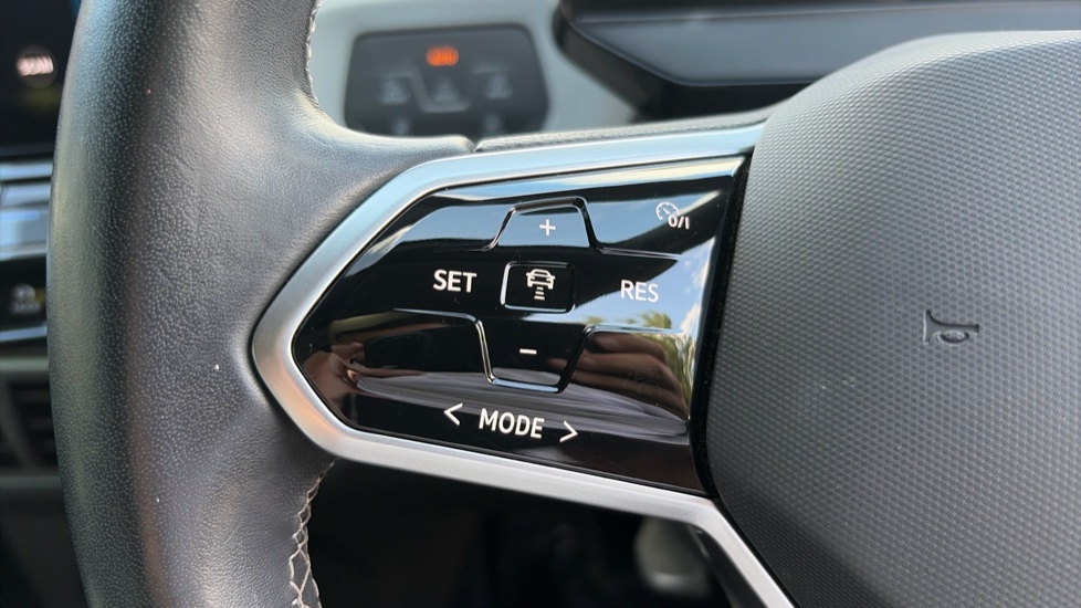 Volkswagen ID.3 150kW Family Pro Performance 58kWh 5dr Auto Electric Hatchback - Image 21