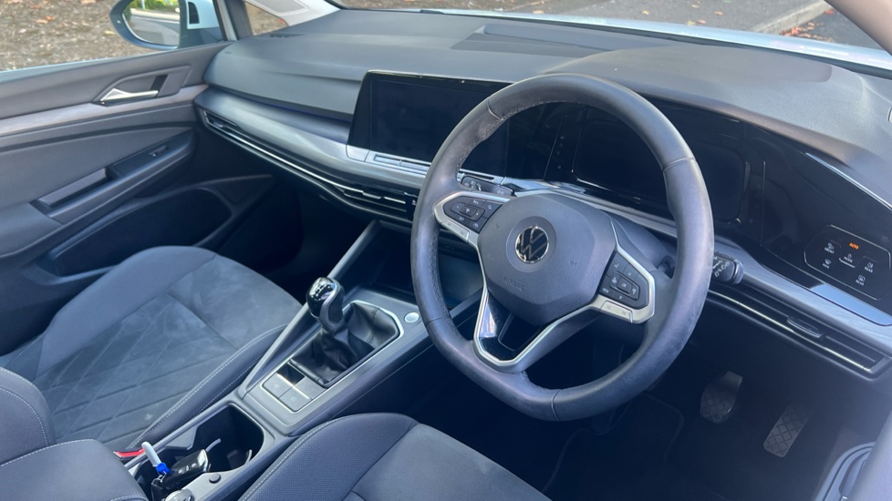 Volkswagen Golf 1.5 TSI Style 5dr Petrol Hatchback - Image 11