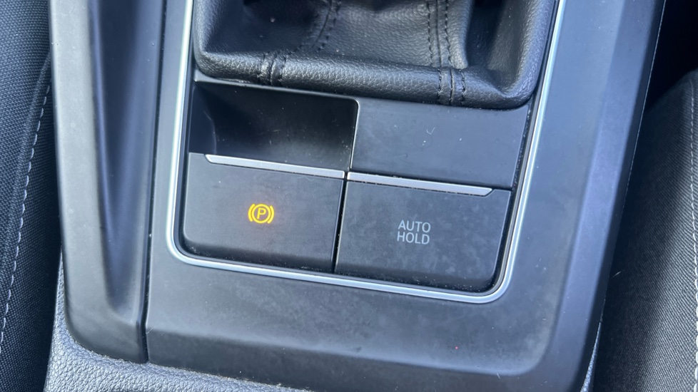Volkswagen Golf 1.5 TSI Style 5dr Petrol Hatchback - Image 25