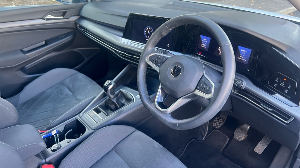 Volkswagen Golf 1.5 TSI Style 5dr Petrol Hatchback - Image 32