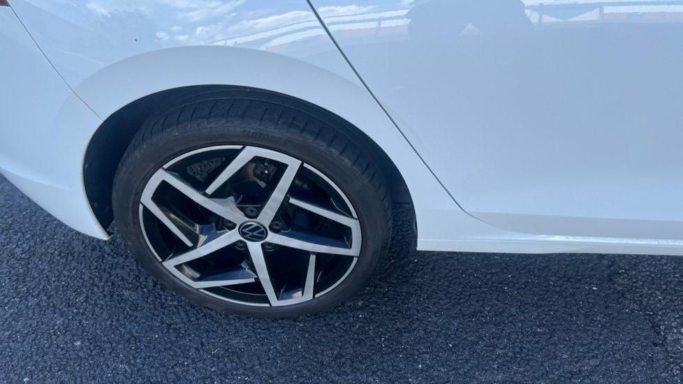 Volkswagen Golf 1.5 TSI Style 5dr Petrol Hatchback - Image 39