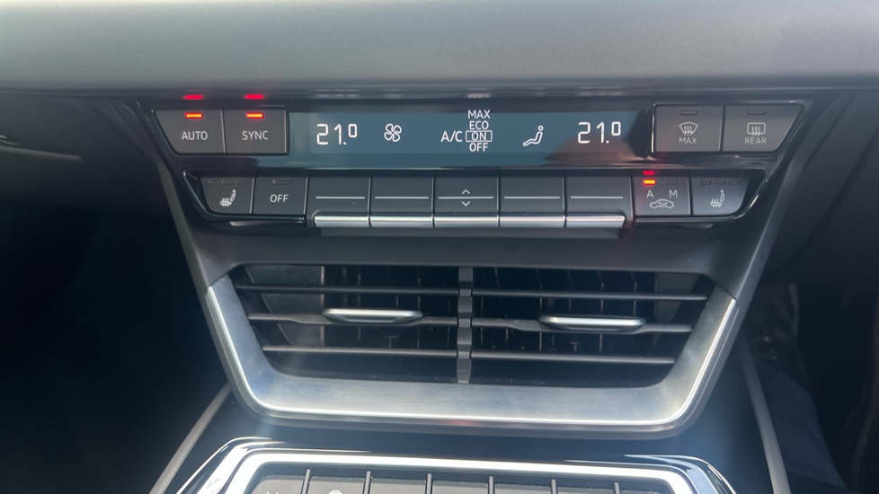 Audi e-tron GT 390kW Quattro 93kWh 4dr Auto Electric Saloon - Image 20