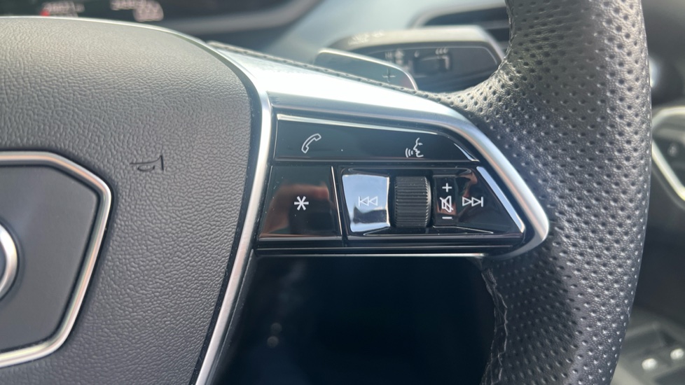Audi e-tron GT 390kW Quattro 93kWh 4dr Auto Electric Saloon - Image 25