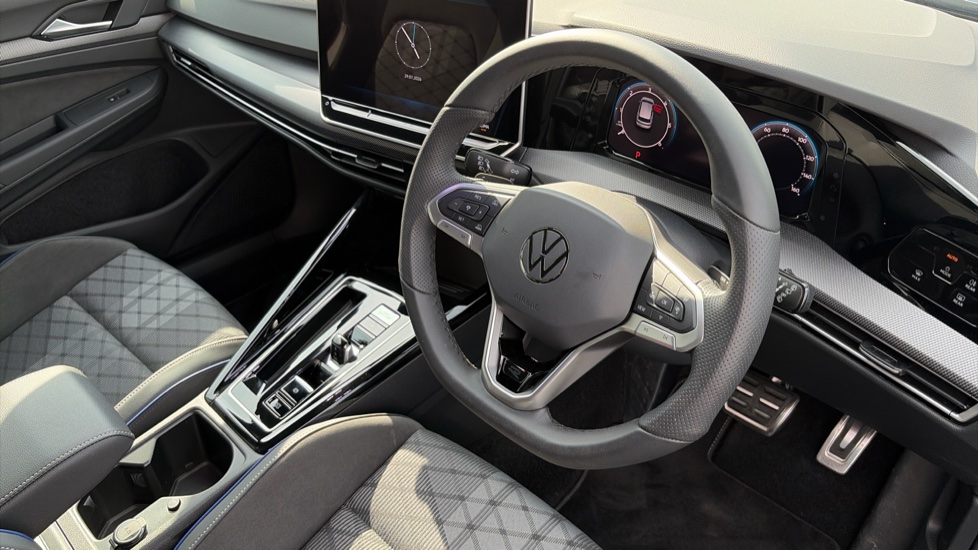 Volkswagen Golf 2.0 TDI 150 R-Line 5dr DSG Diesel Hatchback - Image 11