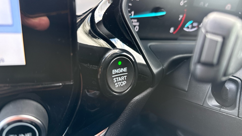 Ford Fiesta 1.0 EcoBoost Titanium 5dr Petrol Hatchback - Image 23