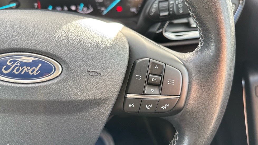 Ford Fiesta 1.0 EcoBoost Titanium 5dr Petrol Hatchback - Image 30