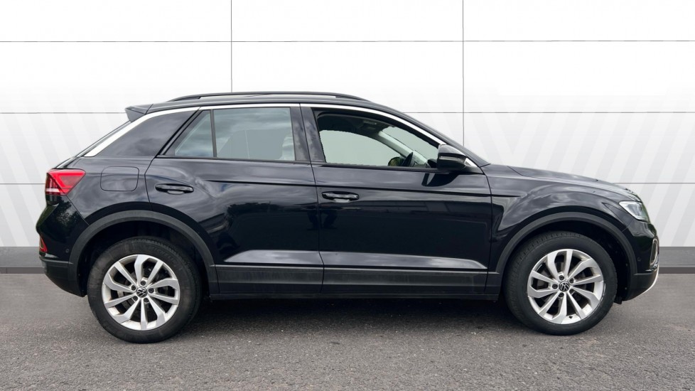 Volkswagen T-Roc 1.0 TSI Life 5dr Petrol Hatchback - Image 5