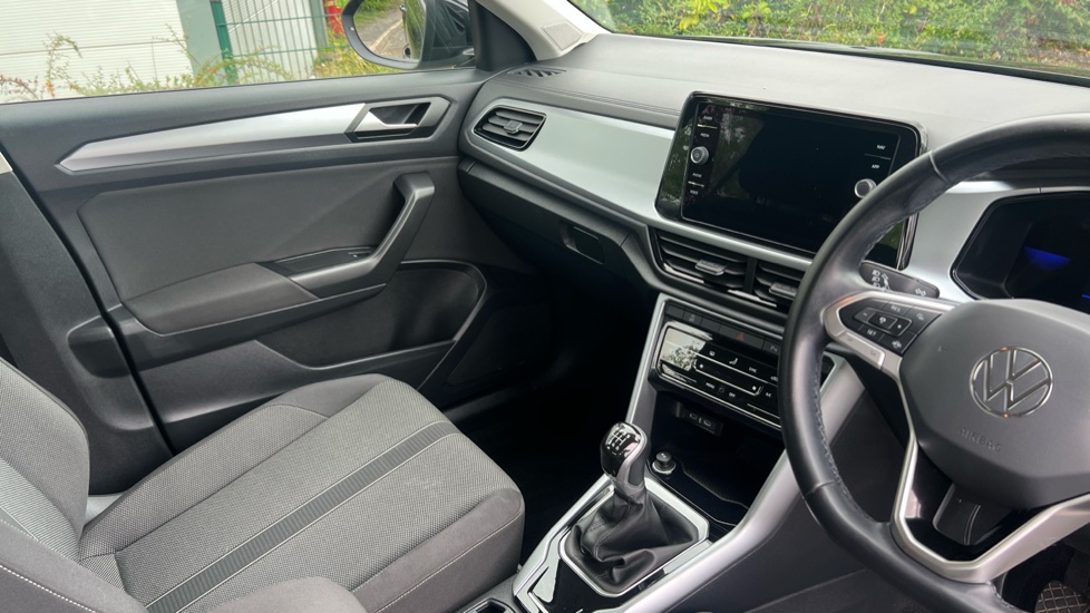 Volkswagen T-Roc 1.0 TSI Life 5dr Petrol Hatchback - Image 14