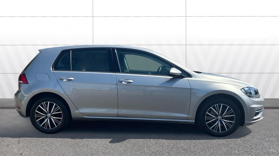 Volkswagen Golf 1.4 TSI SE [Nav] 5dr Petrol Hatchback - Image 5