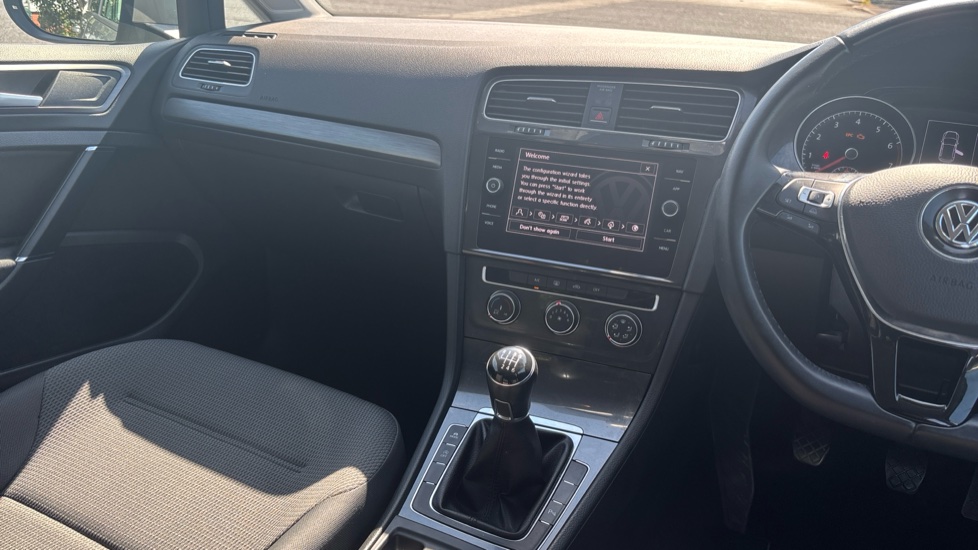 Volkswagen Golf 1.4 TSI SE [Nav] 5dr Petrol Hatchback - Image 33