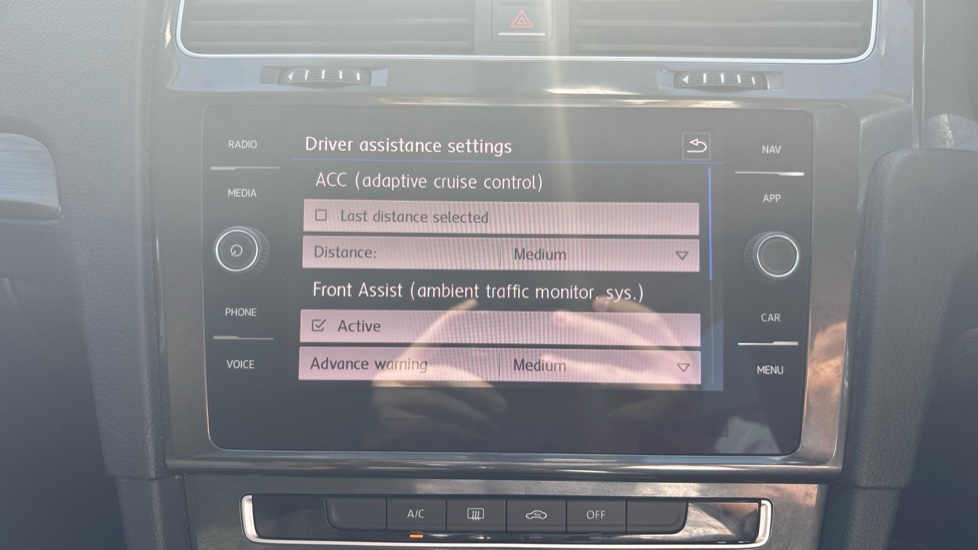 Volkswagen Golf 1.4 TSI SE [Nav] 5dr Petrol Hatchback - Image 51