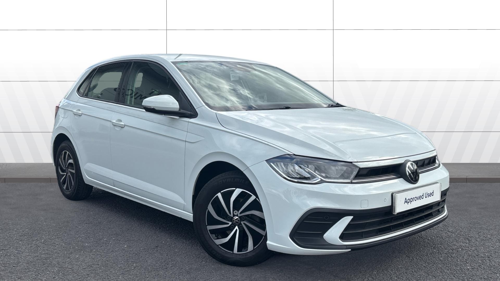 Volkswagen Polo listing photo