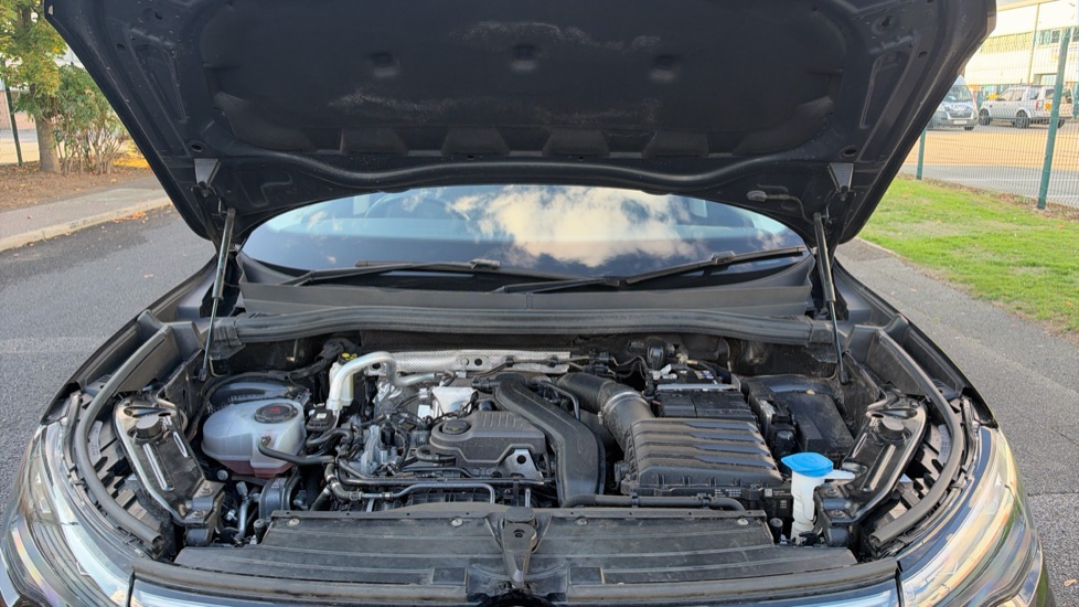 Volkswagen Tiguan 1.5 eTSI 150 Match 5dr DSG Petrol Estate - Image 8