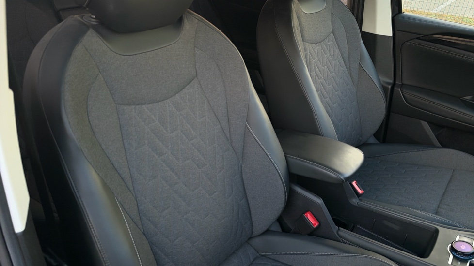 Volkswagen Tiguan 1.5 eTSI 150 Match 5dr DSG Petrol Estate - Image 30