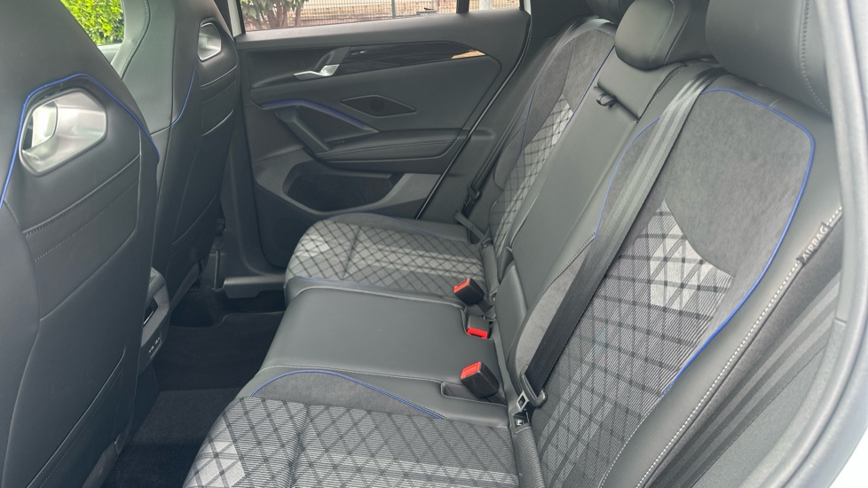 Volkswagen Tiguan 1.5 TSI 272 eHybrid R-Line 5dr DSG Estate - Image 16
