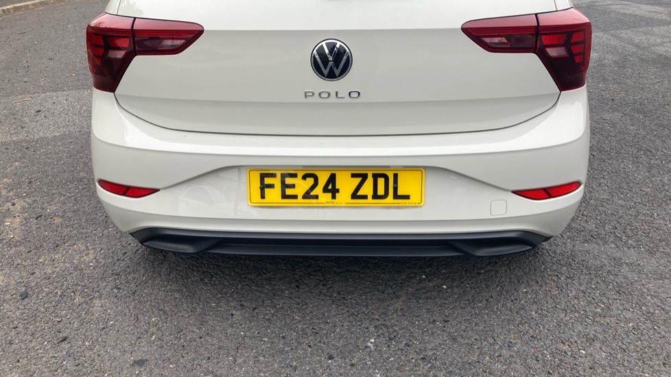 Volkswagen Polo 1.0 TSI Life 5dr Petrol Hatchback - Image 21
