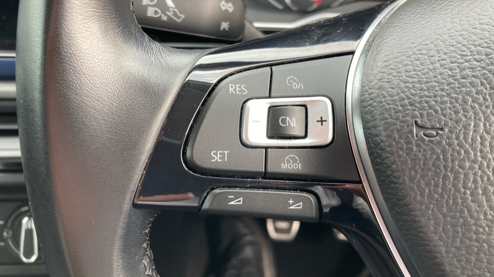 Volkswagen Polo 1.0 TSI 95 United 5dr Petrol Hatchback - Image 36