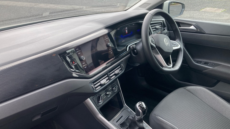 Volkswagen Polo 1.0 TSI Life 5dr Petrol Hatchback - Image 9