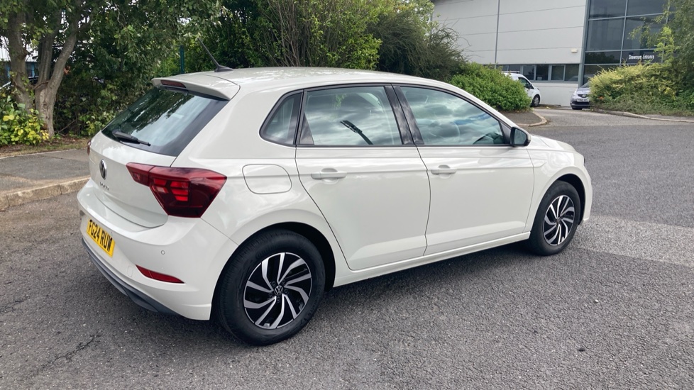 Volkswagen Polo 1.0 TSI Life 5dr Petrol Hatchback - Image 21