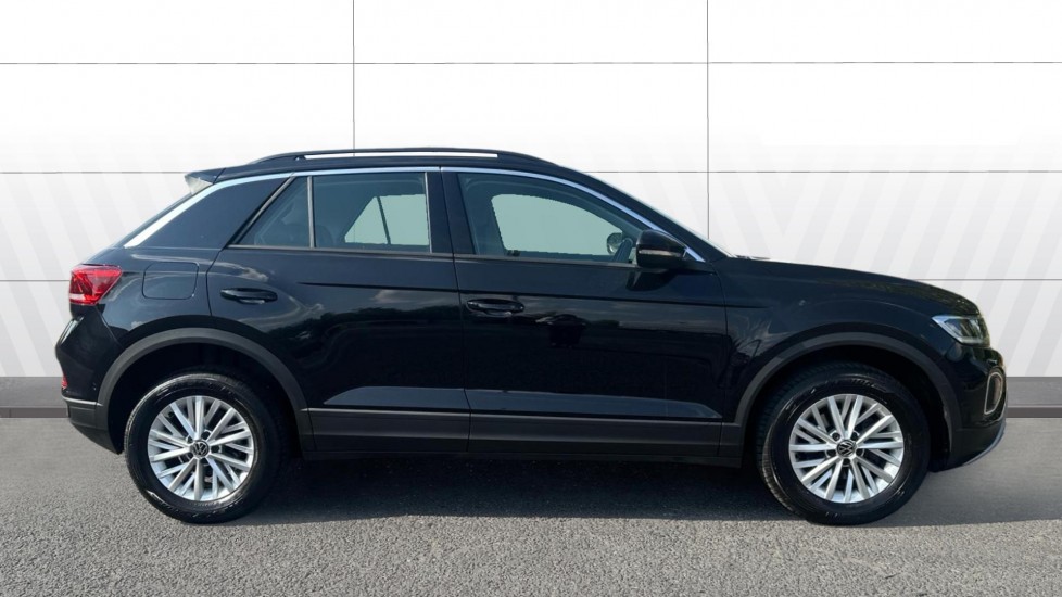 Volkswagen T-Roc 1.0 TSI Life 5dr Petrol Hatchback - Image 5