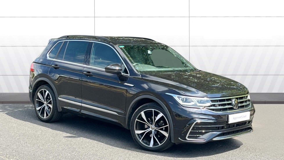 Volkswagen Tiguan 2.0 TDI R-Line 5dr DSG Diesel Estate - Image 1