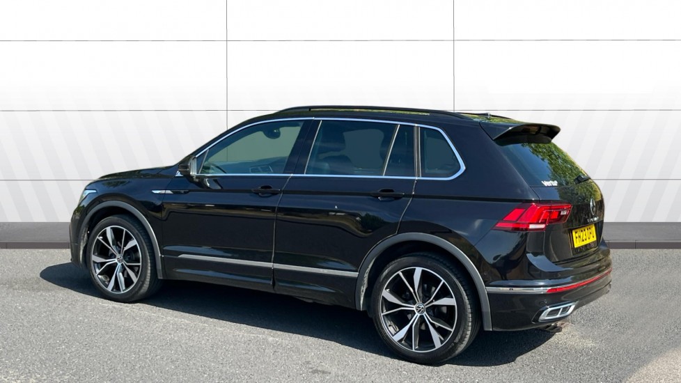 Volkswagen Tiguan 2.0 TDI R-Line 5dr DSG Diesel Estate - Image 2