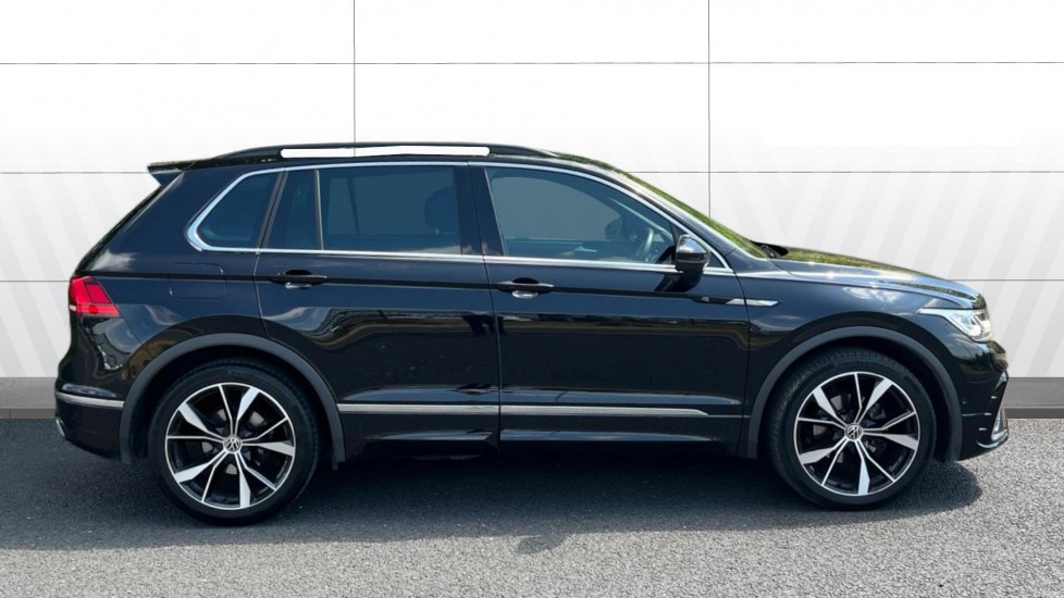 Volkswagen Tiguan 2.0 TDI R-Line 5dr DSG Diesel Estate - Image 5