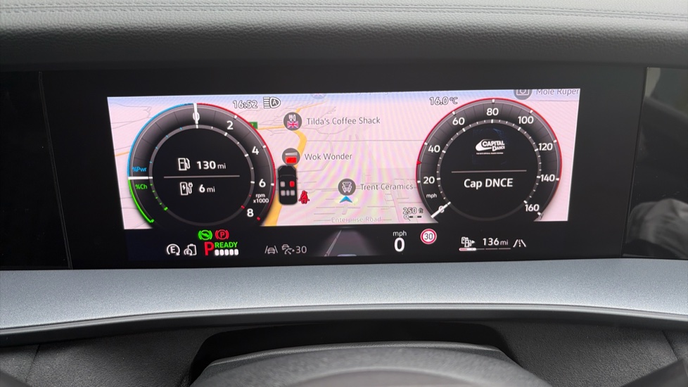 Volkswagen Tayron 1.5 TSI eHybrid R-Line 5dr DSG6 Estate - Image 18