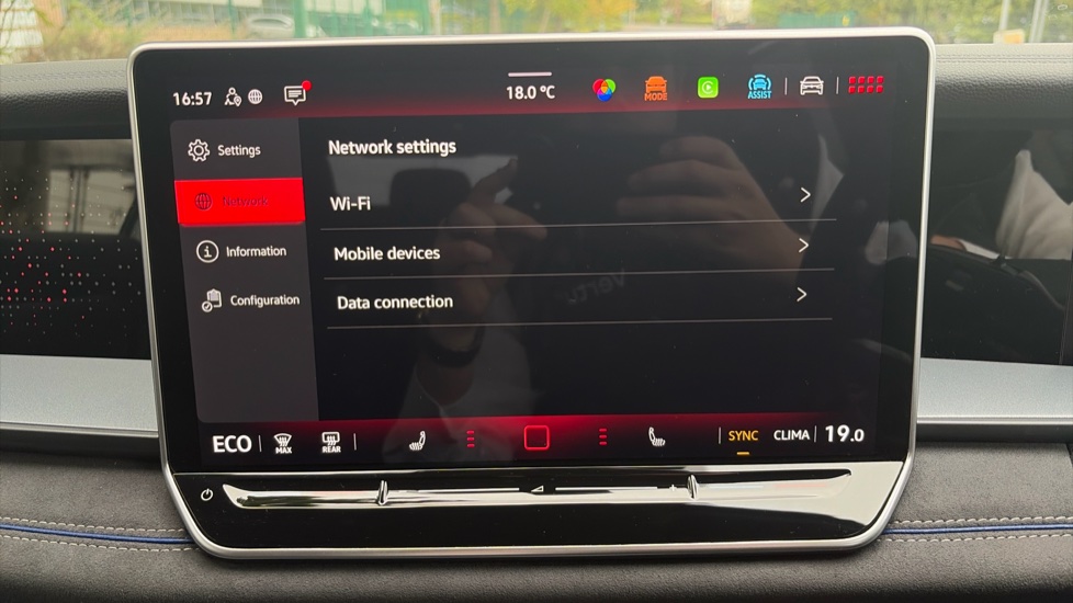 Volkswagen Tayron 1.5 TSI eHybrid R-Line 5dr DSG6 Estate - Image 58