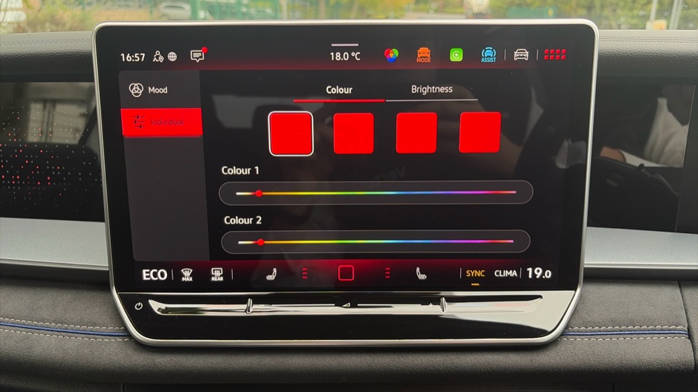 Volkswagen Tayron 1.5 TSI eHybrid R-Line 5dr DSG6 Estate - Image 62