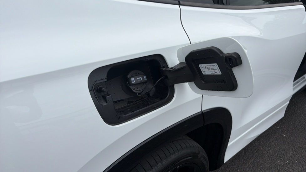 Volkswagen Tayron 1.5 TSI eHybrid R-Line 5dr DSG6 Estate - Image 82