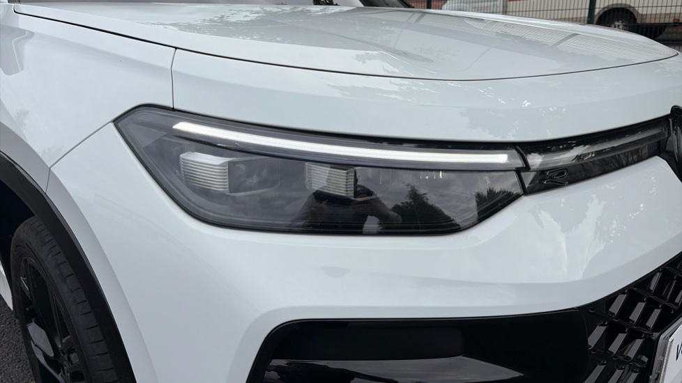 Volkswagen Tayron 1.5 TSI eHybrid R-Line 5dr DSG6 Estate - Image 84