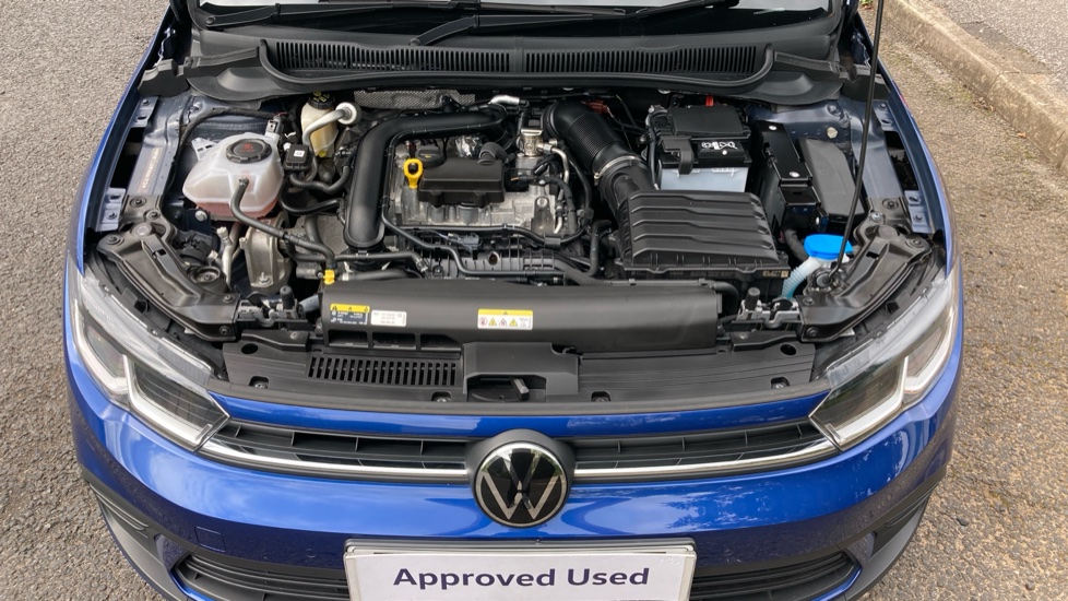 Volkswagen Polo 1.0 TSI Life 5dr Petrol Hatchback - Image 8