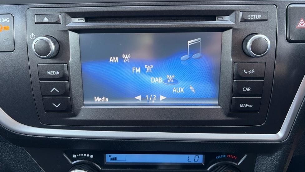 Toyota Auris 1.6 V-Matic Icon+ 5dr Multidrive S Petrol Hatchback - Image 32