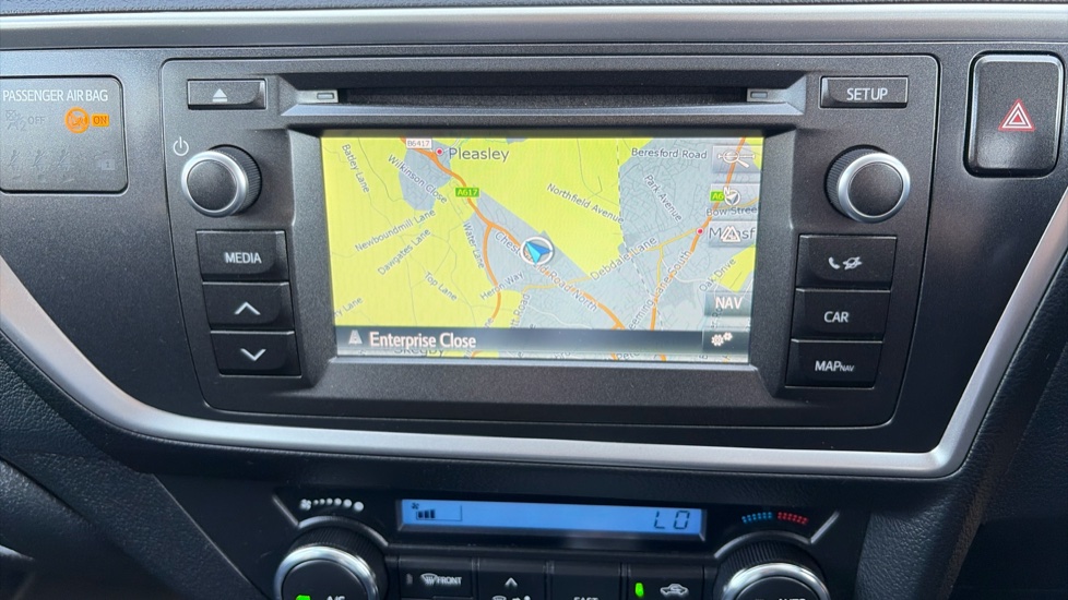 Toyota Auris 1.6 V-Matic Icon+ 5dr Multidrive S Petrol Hatchback - Image 39