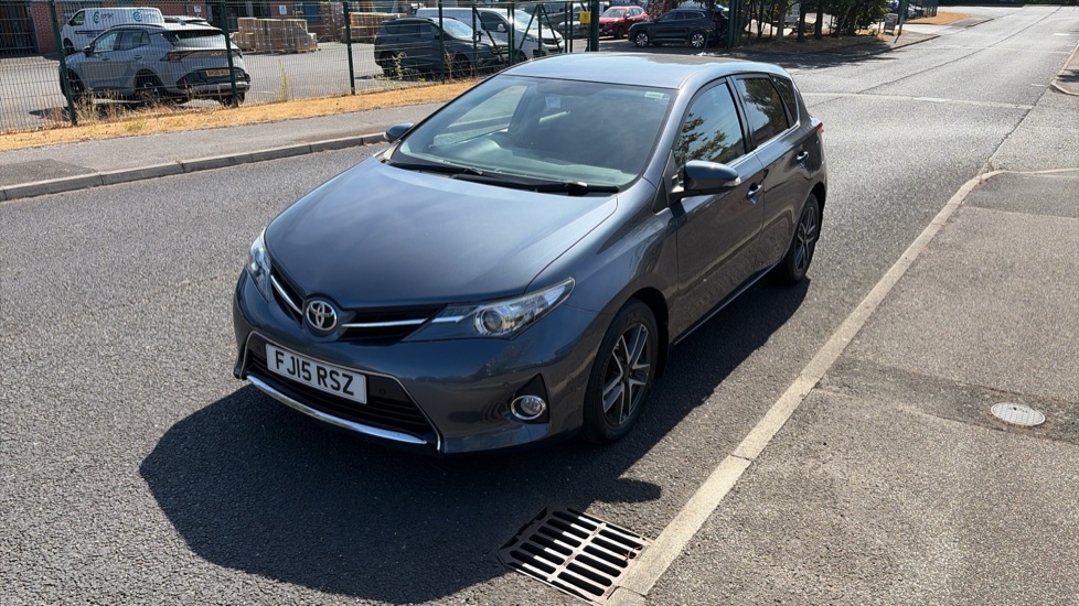 Toyota Auris 1.6 V-Matic Icon+ 5dr Multidrive S Petrol Hatchback - Image 50