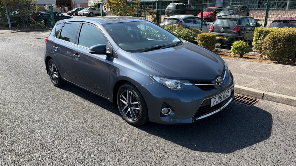 Toyota Auris 1.6 V-Matic Icon+ 5dr Multidrive S Petrol Hatchback - Image 51